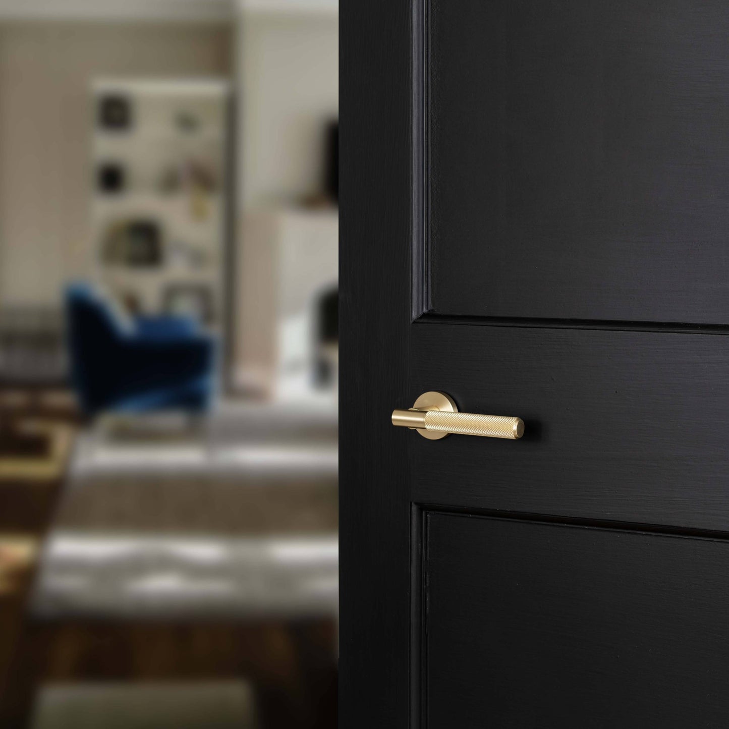 Senza Pari Rosarno Knurled Lever Door Handle on Minimal Round Rose - Satin Brass