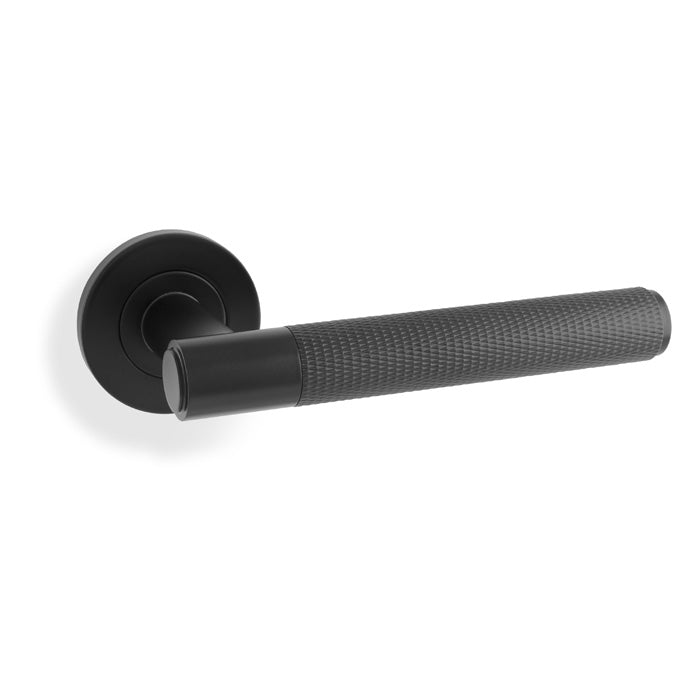 Spitfire Knurled Lever Door Handle on Round Rose - Black