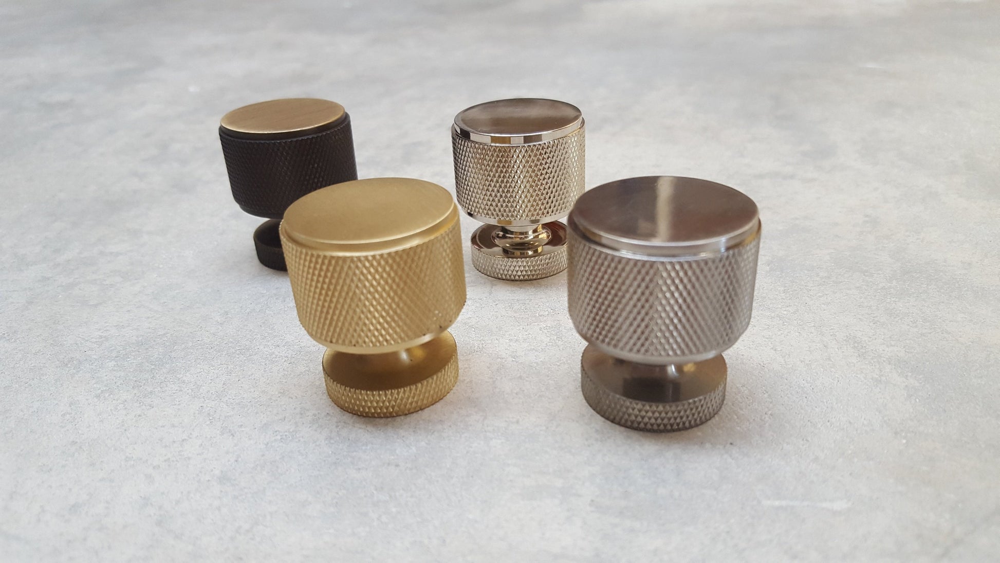 BURLINGTON COLLECTION KNURLED CUPBOARD & CABINET KNOBS - SATIN BRASS, ANTIQUE BRASS, SATIN NICKEL & POLISHED NICKEL