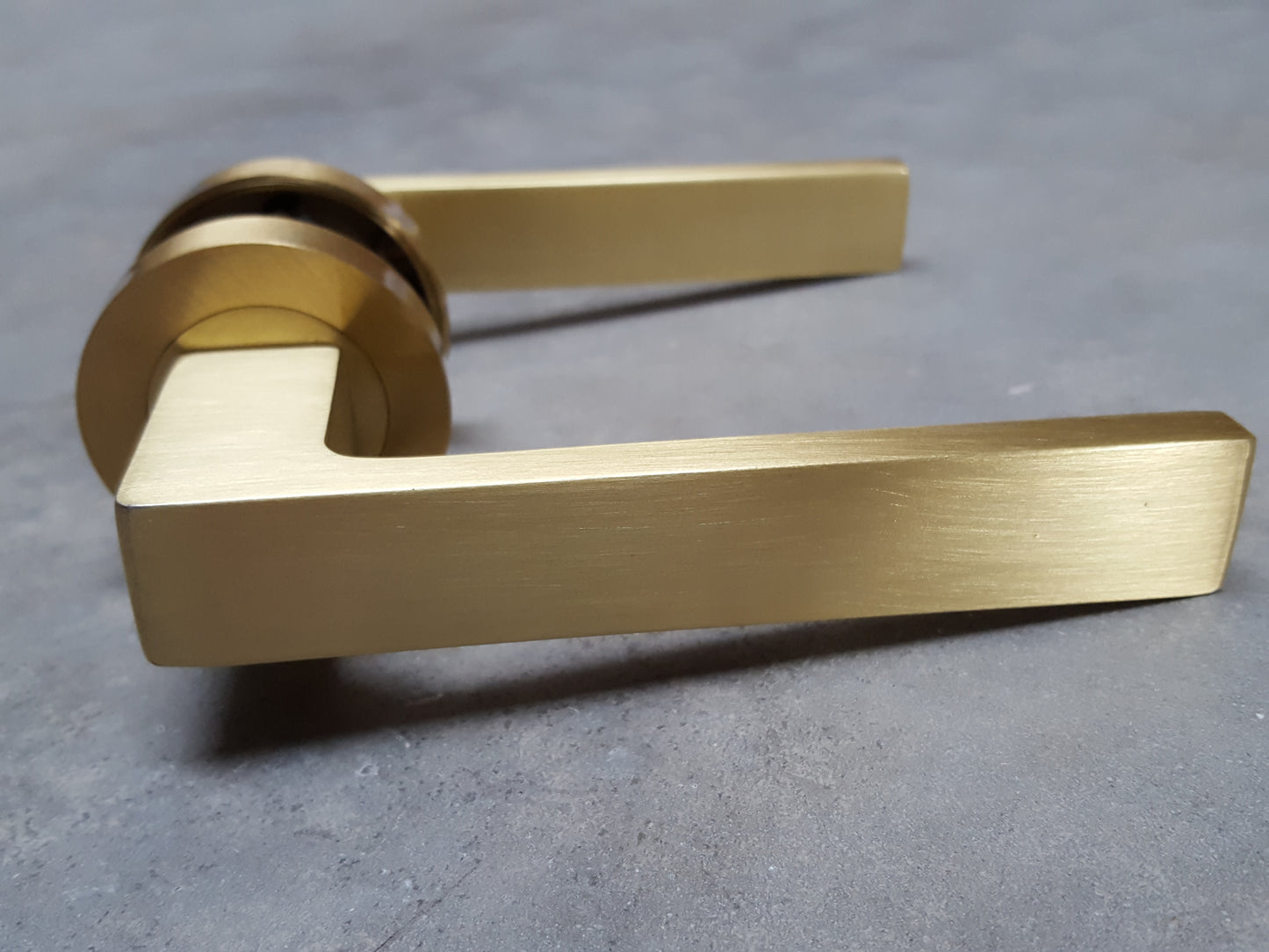 Satin Brass Door Handles On Round Rose - M4D010SB