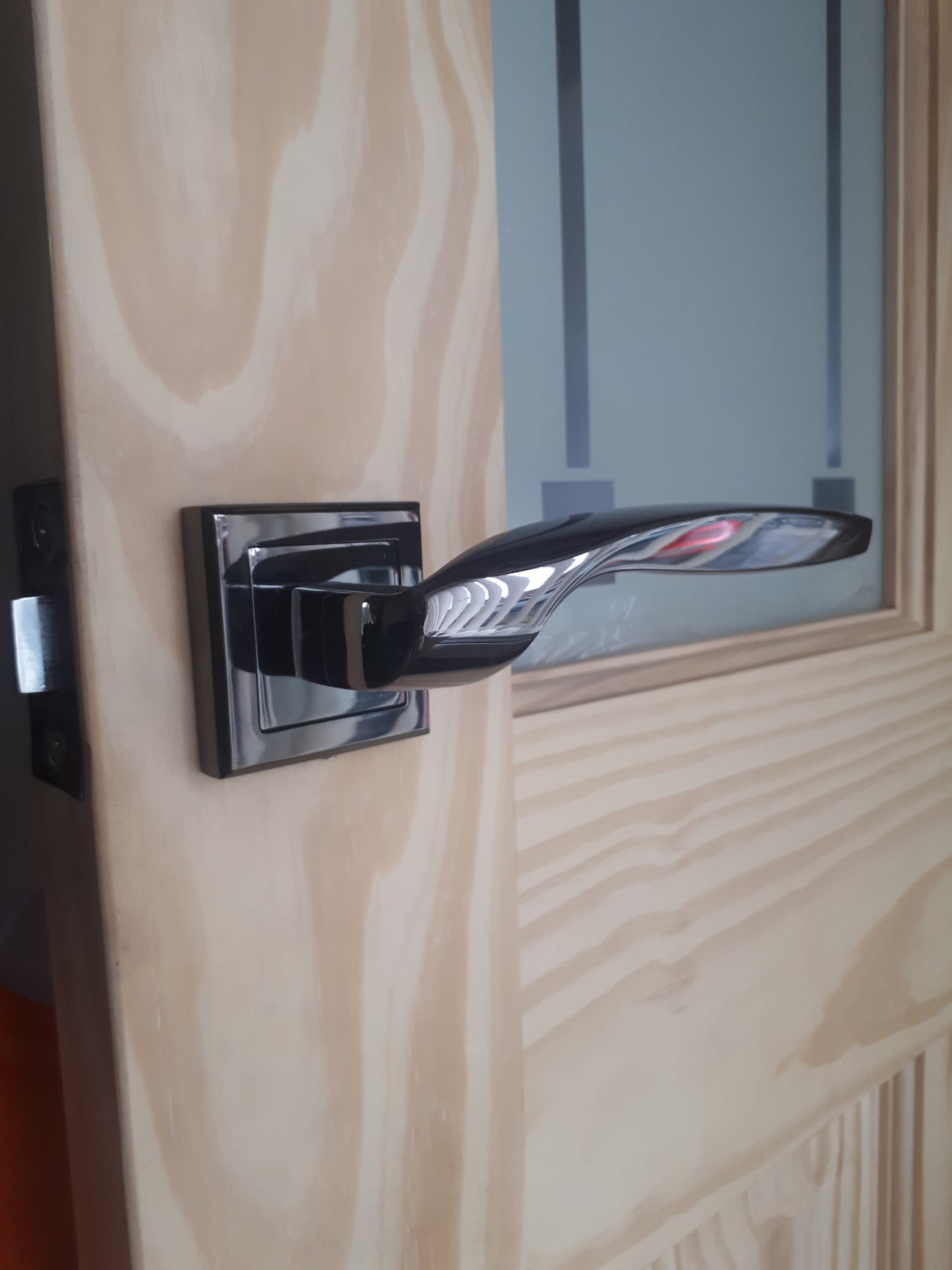 Oklahoma Black Nickel Door Handles On Square Rose S25SBN