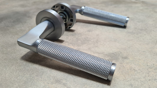 Knurled DOOR HANDLE KITS, Satin Chrome with bathroom locks and keyholes