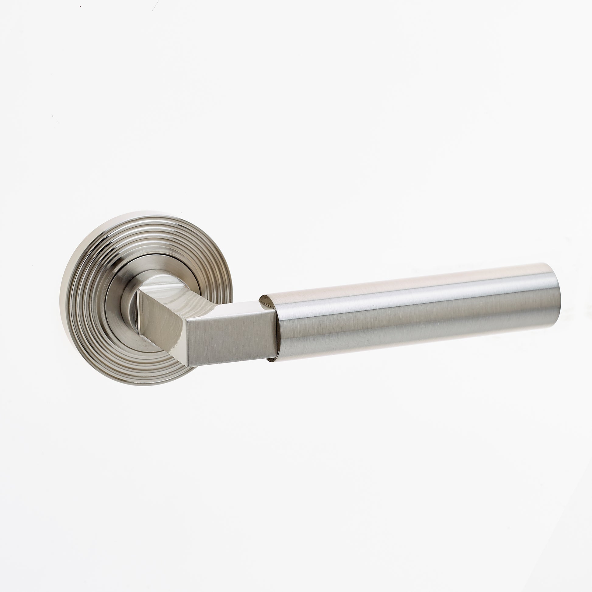 FRELAN BURLINGTON RANGE WESTMINSTER SATIN NICKEL DOOR HANDLES - REEDED ROSE 