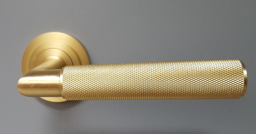 PLAIN ROSE - Piccadilly Knurled Lever Door Handles - Burlington Range - Satin Brass - BUR40/50SB 