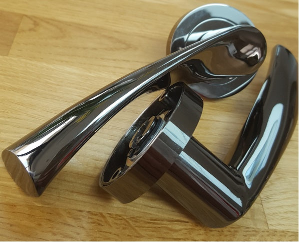 Colarado Black Nickel Door Handles On Round Rose S34RBN Atlantic UK Hardware - More4Doors