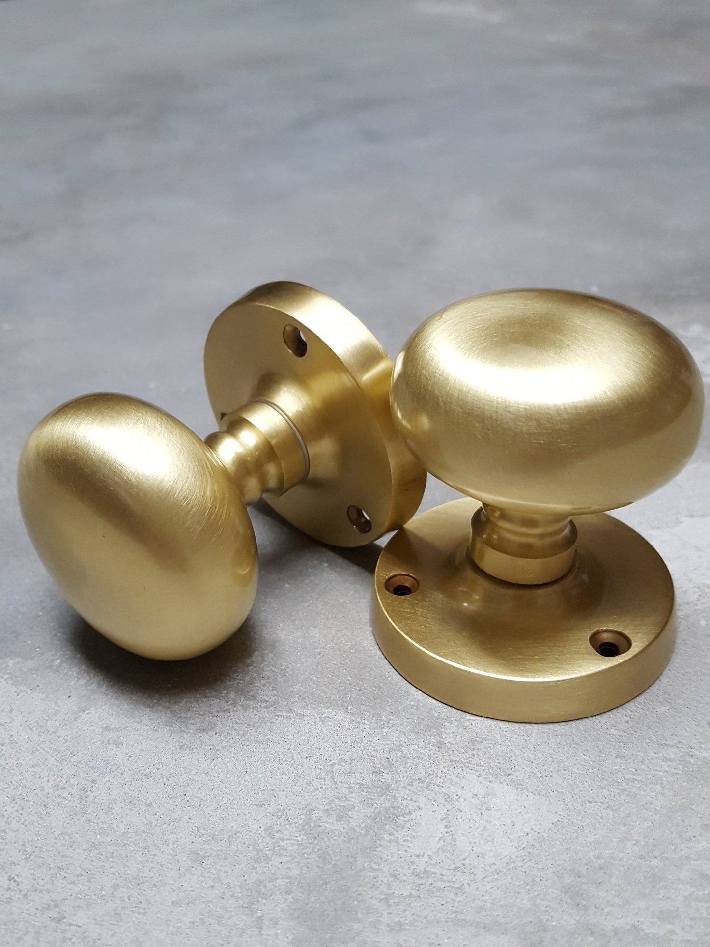 SATIN BRASS 52mm MUSHROOM MORTICE DOOR KNOBSET - 60mm ROSE - JV35SB