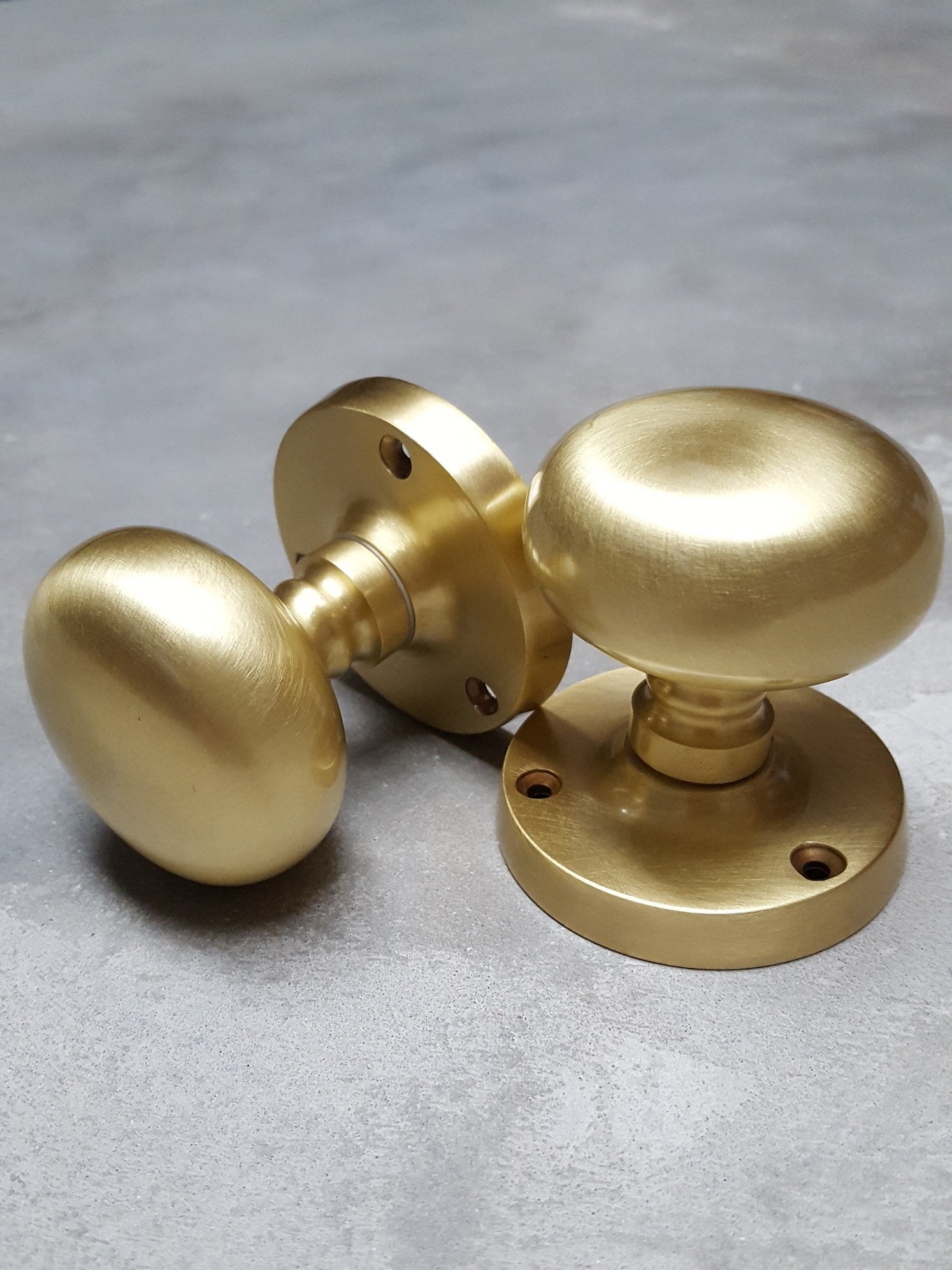 SATIN BRASS 52mm MUSHROOM MORTICE DOOR KNOBSET - 60mm ROSE - JV35SB